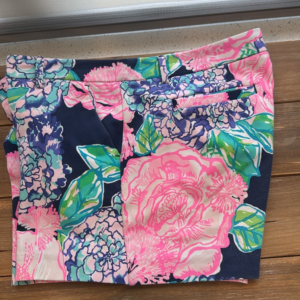 Lilly Pulitzer Women’s Callahan Knit shorts high tide Floral Print size 8 - Picture 9 of 11
